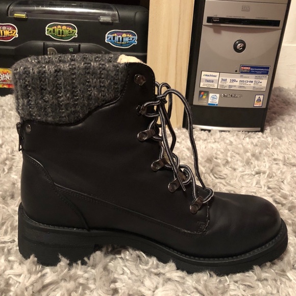 Fur Black Leather Boots Barely Worn! Read Description for More Info. - Picture 3 of 6